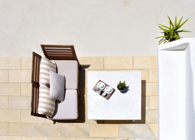 En Lefko Prive Suites Hotel