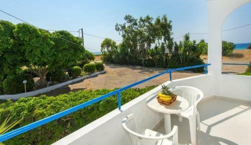 Evi Apartments And Studios