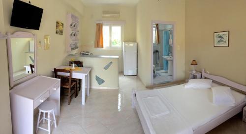 Kionia Apartments
