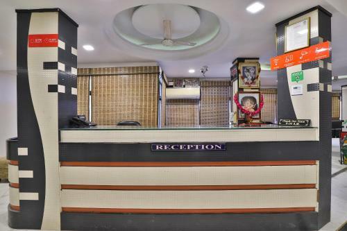 Oyo 36963 Darshan Hotel & Restaurant