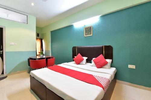 Hotel Oyo 81125 Golden