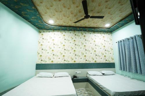 Hotel Alishaan 30 Mtrs From Dargah