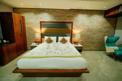 Rg Exclusive Hotel- Akola