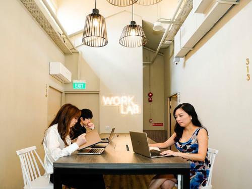 Hotel St Signature Jalan Besar ( 13 Hours: 6pm-7am)