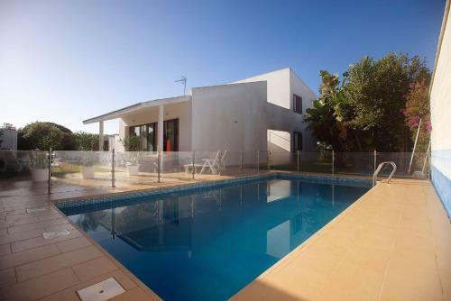 Villa Luxury Ocean View 100m From The Beach And Pool !!!