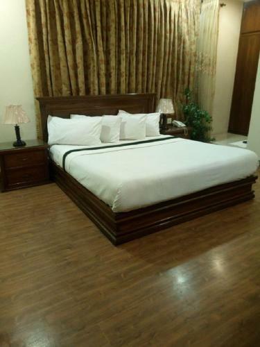 Hotel Grand Faisalabad