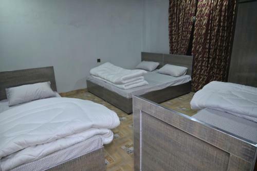 Hostal Royal Suites