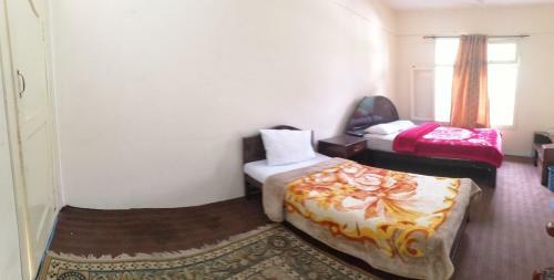 Shah Qulli Inn Hotel