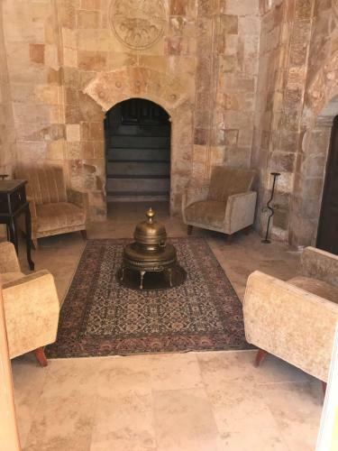 Hostal Kasr-i Abbas Hotel
