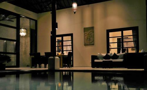 Villa Banjar Beach