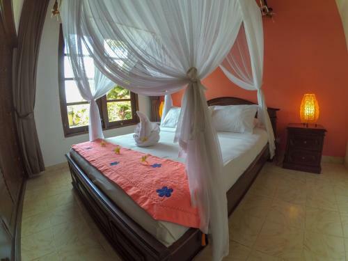 Ocean Beachfront Villa Dini