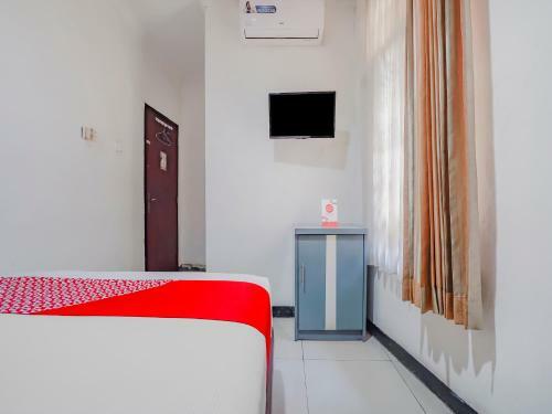 Oyo 90064 Hotel Salon Fora & Cafe