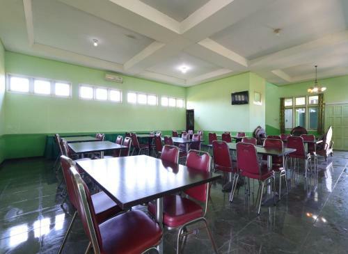 Hostal Hotel Antik 2