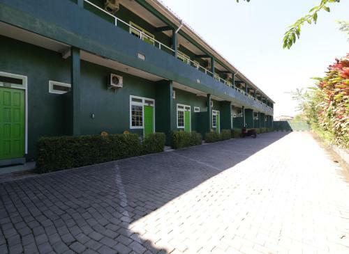 Hostal Hotel Antik 2