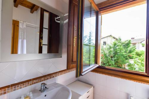 �nuevo! C�modo Y Amplio Chalet Con Jard�n