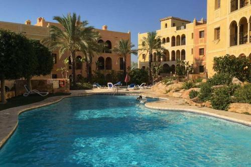 Elegante D�plex En Desert Springs Golf Resort