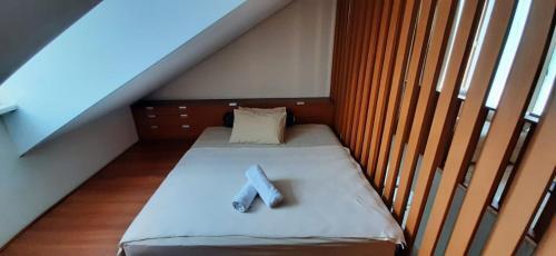 3 Br Villa Bandungsejuk28