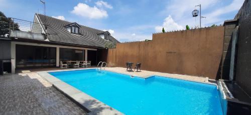 3 Br Villa Bandungsejuk28