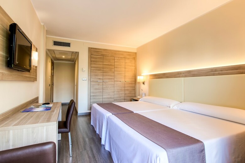 Hotel Benidorm East By Pierre & Vacances