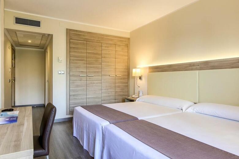 Hotel Benidorm East By Pierre & Vacances