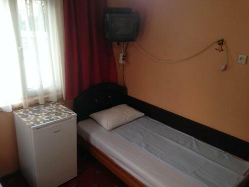 Hostal Hotel Necmi