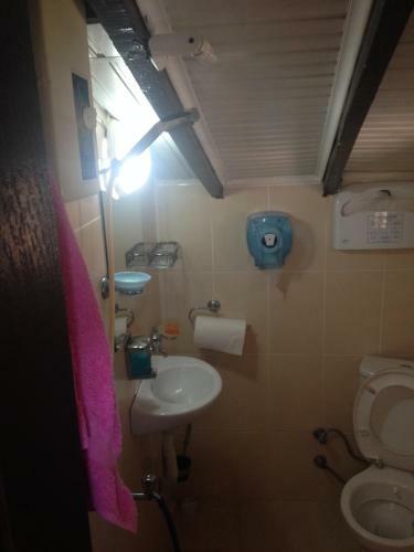 Hostal Hotel Necmi