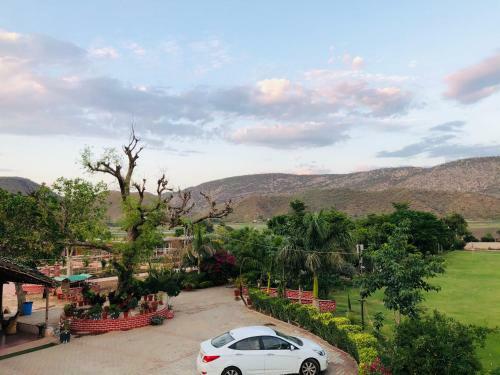 Hotel Desi Thath Resort