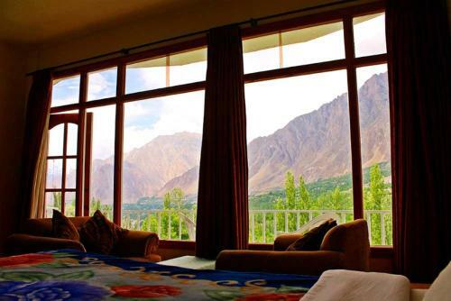 Hilltop Hotel