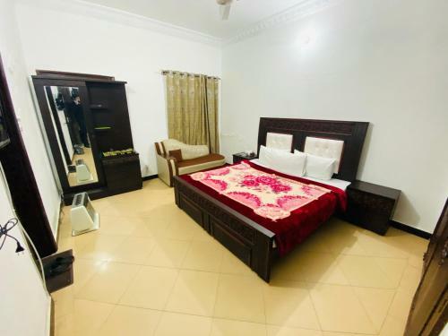 Hostal Lux Lounge Guest House