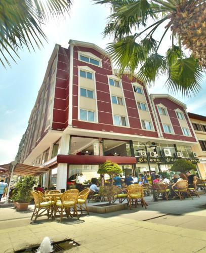 Hotel Grand Ak�al? Otel
