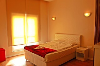 Hotel Avm Apart