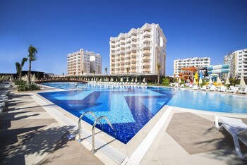 Hotel Ramada Resort Lara