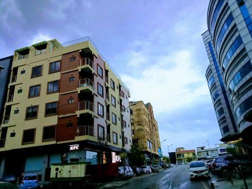 E-11 Daily Basis 3-bedrooms Apartment