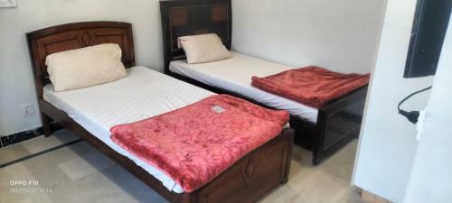 Hostal Awan Guest House E11/2