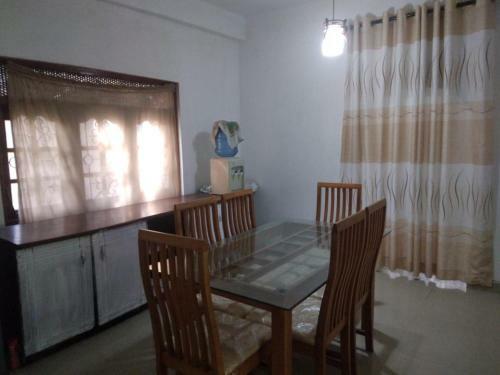 Apartamento Anuradhapura Holiday Home