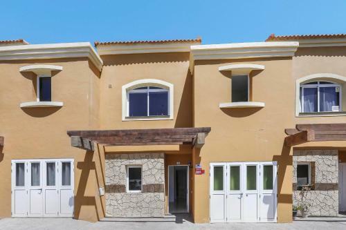 Villa Tucanes