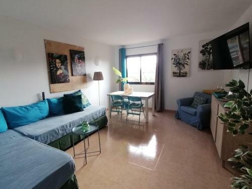 Oasis Waves House