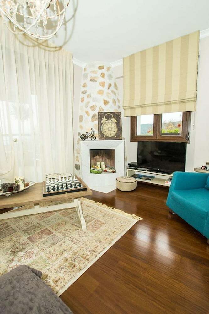 Evmorfes Villas
