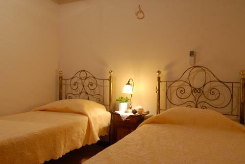 Hostal Anatoli Labreon
