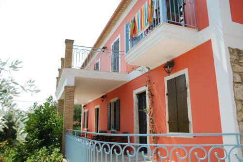 Hostal Anatoli Labreon