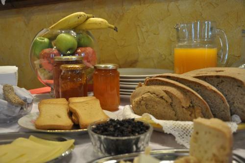 Hostal Anatoli Labreon