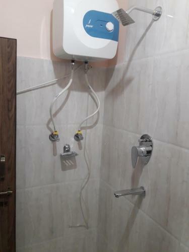 One Bhk Suit AC Apartment Gr Floor Without Balcony