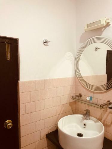 The Majestic Bed & Breakfast