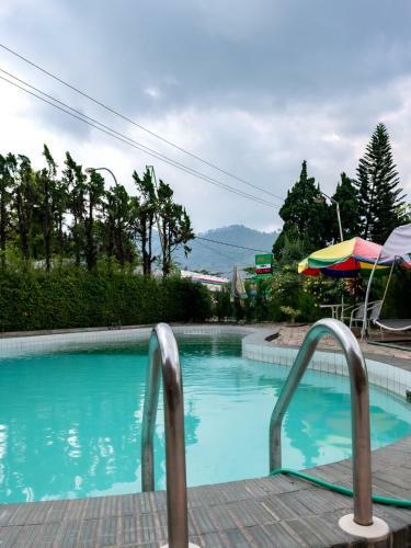 Hotel Three Eight Front One Boutique Batu Malang