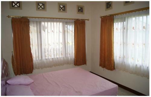 Hotel Wisata Villa Management