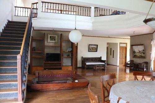 Villa Batu Pandermanhill 4br+swimming Pool