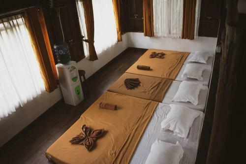 Hotel Taman Dolan Home & Resort