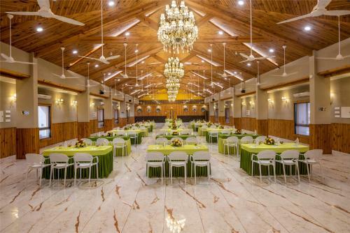 Hotel Angel Lords Eco Inn Amreli