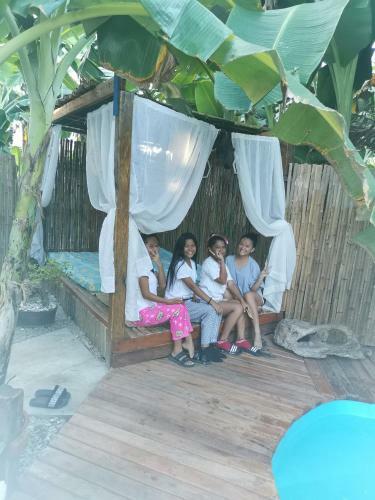 Posada Two Crazy Monkeys