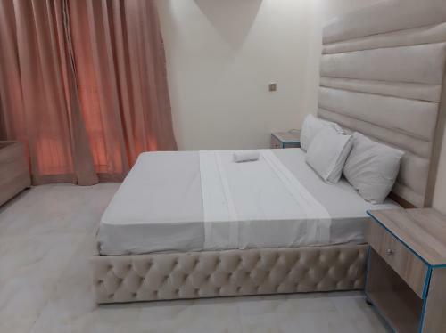 Hotel Days Inn Gulberg